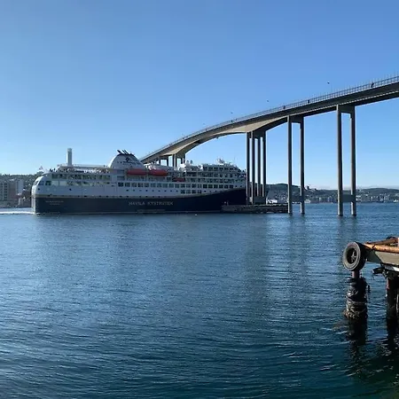 Panoramic Harbour View Tromsø